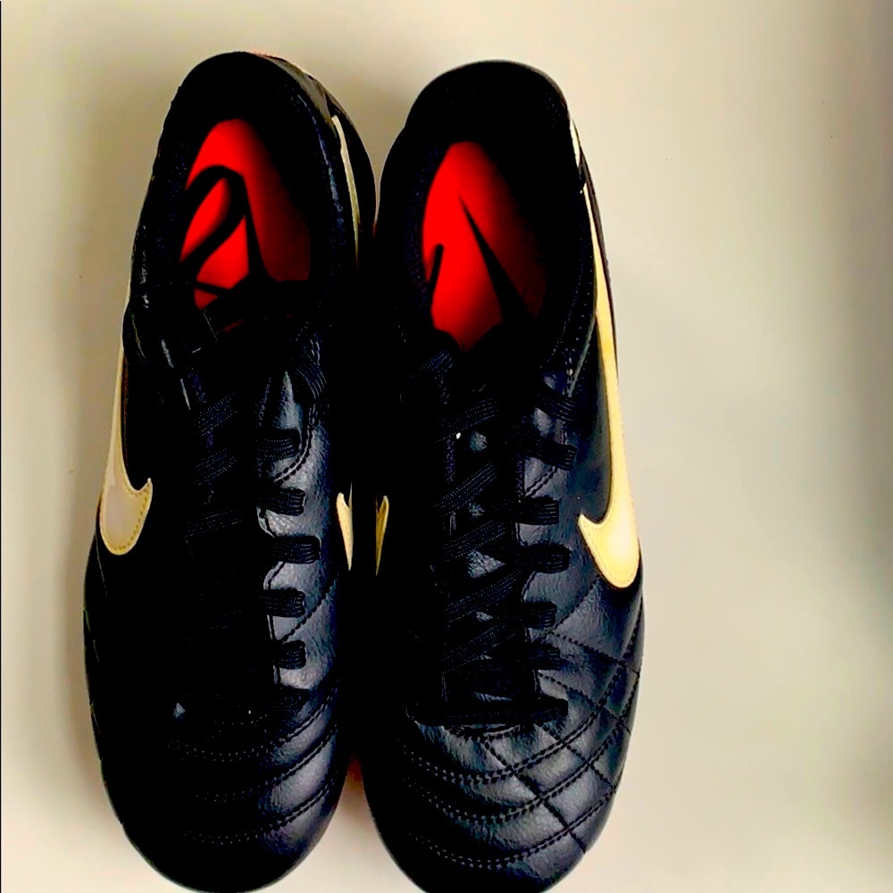 Juniors Soccer Cleat